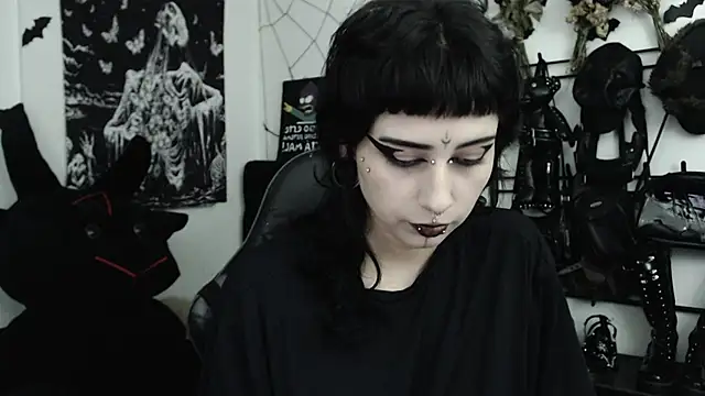 n0sferatus   online show from July 24, 2026, 3:46 am