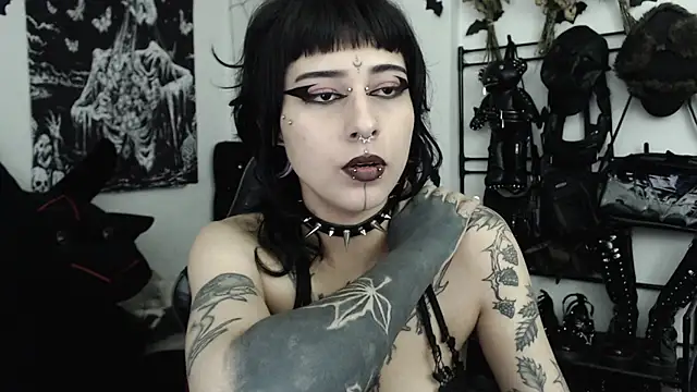 n0sferatus   online show from July 29, 2026, 4:01 am