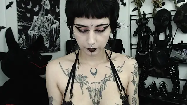 n0sferatus   online show from July 25, 2026, 3:58 am