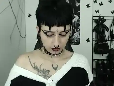 Snapshot of n0sferatus__ chatting on October 29, 2025, 3:49 am n0sferatus online show from October 29, 2025, 3:49 am