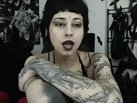 n0sferatus   online show from June 19, 2026, 2:50 am