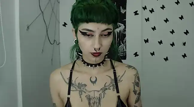 n0sferatus   online show from December 7, 2024, 2:47 am