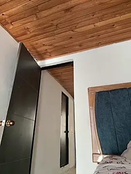 Snapshot of Tara__Sexy chatting on October 15, 2025, 4:15 pm Tara  Sexy online show from October 15, 2025, 4:15 pm