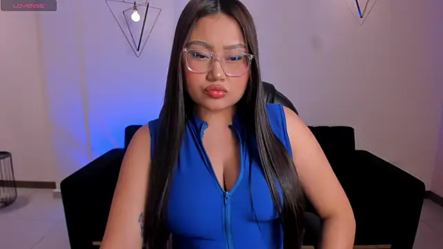 AmberLewis  online show from March 11, 2025, 3:04 am