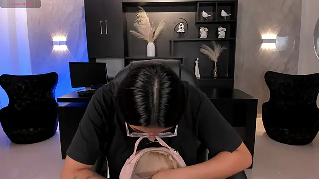 AmberLewis  online show from October 4, 2025, 3:08 am