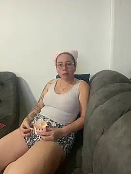 nurse desi sexlove online show from April 14, 2026, 3:22 am