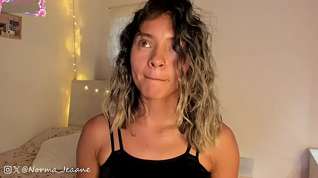 Snapshot of Norma-Jeaane chatting on January 23, 2025, 9:07 pm Norma-Jeaane online show from January 23, 2025, 9:07 pm