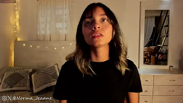 Snapshot of Norma-Jeaane chatting on February 5, 2025, 9:40 pm Norma-Jeaane online show from February 5, 2025, 9:40 pm