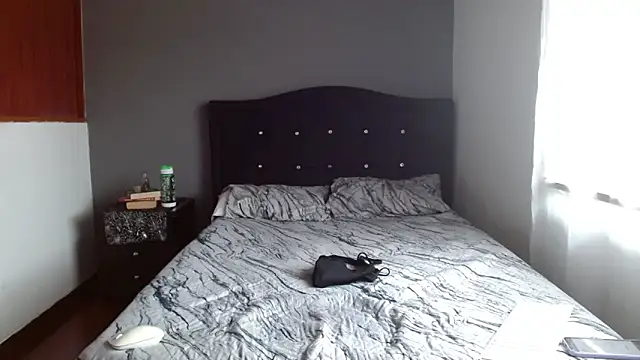 Snapshot of Emilia_1995 chatting on January 16, 2026, 4:00 pm Emilia 1995 online show from January 16, 2026, 4:00 pm