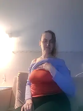 Evelina cute online show from November 30, 2025, 2:51 pm