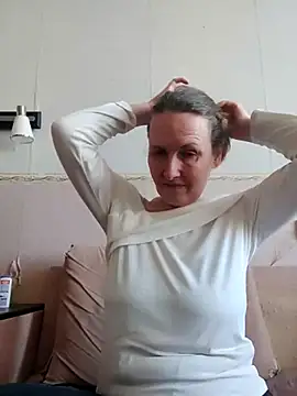 Snapshot of Evelina_cute chatting on February 21, 2026, 8:49 am Evelina cute online show from February 21, 2026, 8:49 am