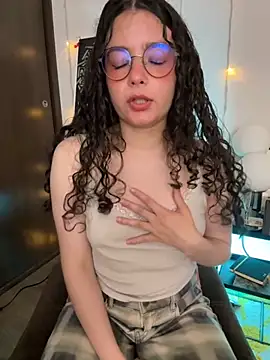 Antoniart  online show from September 26, 2025, 2:18 am