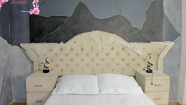 AmberGreyy  online show from October 14, 2025, 5:13 pm