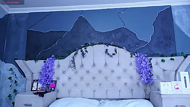 Snapshot of AmberGreyy_ chatting on June 18, 2026, 7:52 pm AmberGreyy online show from June 18, 2026, 7:52 pm