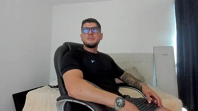 Snapshot of Teilor_Creed chatting on October 4, 2025, 7:48 pm Teilor Creed online show from October 4, 2025, 7:48 pm