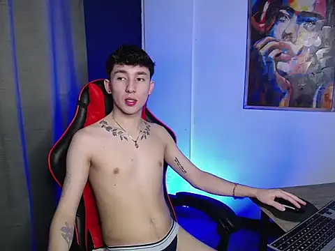 Snapshot of SebasstianGrand chatting on March 2, 2025, 2:30 am SebasstianGrand online show from March 2, 2025, 2:30 am