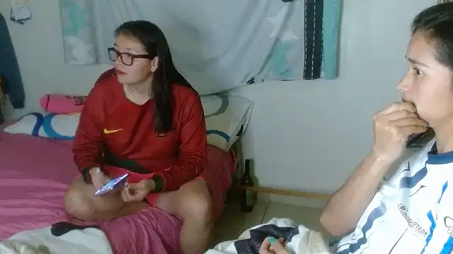 Snapshot of clayre_and_jill chatting on September 29, 2025, 5:58 am clayre and jill online show from September 29, 2025, 5:58 am