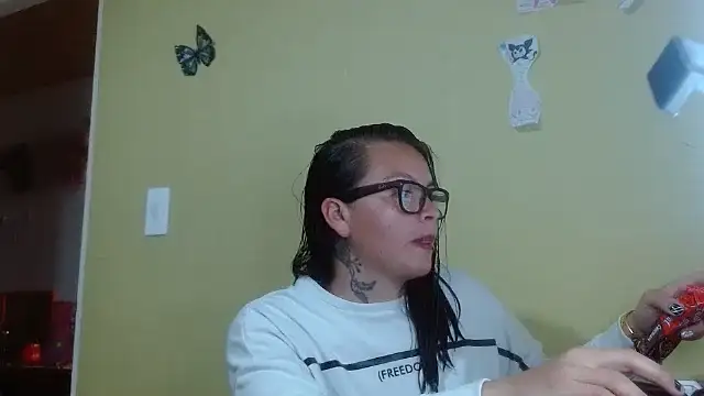 Snapshot of clayre_and_jill chatting on September 22, 2025, 9:32 pm clayre and jill online show from September 22, 2025, 9:32 pm