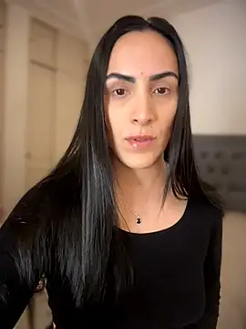 alessandra-a online show from April 29, 2026, 11:44 pm