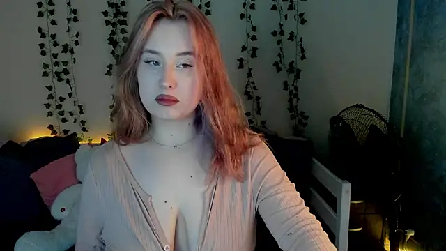 Emily Gin online show from January 28, 2025, 5:54 am