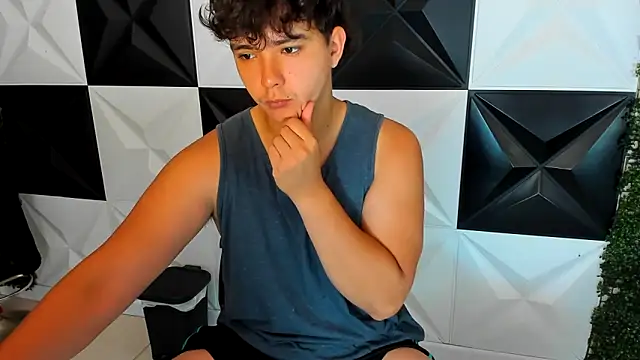 Snapshot of Dani_cumboy chatting on October 22, 2025, 1:54 pm Dani cumboy online show from October 22, 2025, 1:54 pm