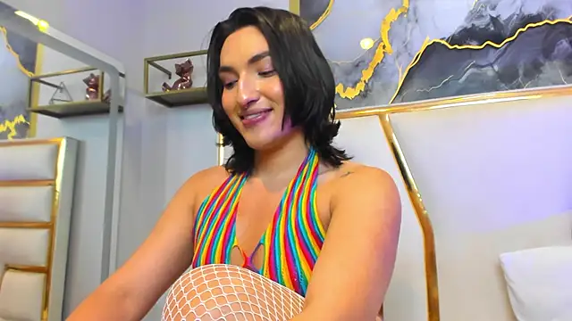 Snapshot of TomLondon_ chatting on March 14, 2025, 5:57 pm TomLondon  online show from March 14, 2025, 5:57 pm