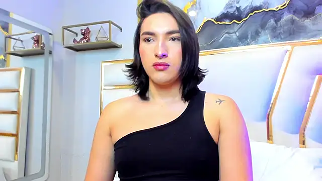 Snapshot of TomLondon_ chatting on March 8, 2025, 11:48 am TomLondon  online show from March 8, 2025, 11:48 am