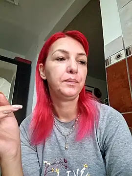 Snapshot of Evadesirex46 chatting on October 1, 2025, 5:45 am Evadesirex46 online show from October 1, 2025, 5:45 am