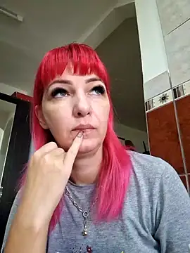 Snapshot of Evadesirex46 chatting on October 10, 2025, 8:37 am Evadesirex46 online show from October 10, 2025, 8:37 am