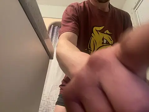 Snapshot of Lilsmokeshow017 chatting on January 21, 2025, 12:29 pm Lilsmokeshow017 online show from January 21, 2025, 12:29 pm