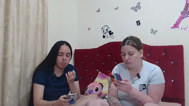 Snapshot of Lola_barbara chatting on February 23, 2025, 12:19 am Lola barbara online show from February 23, 2025, 12:19 am