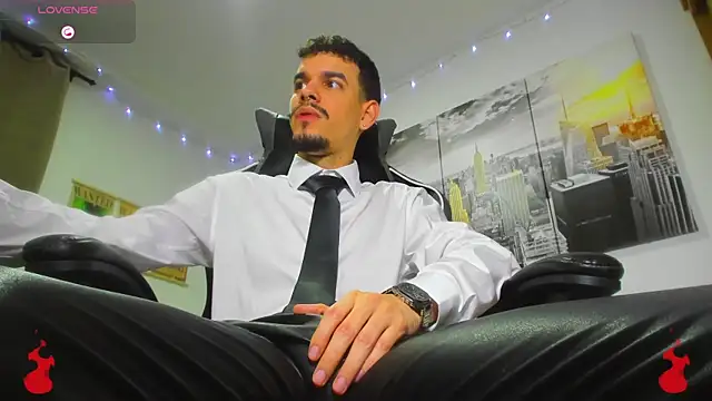 Snapshot of BRAYHAMBROWN chatting on October 31, 2025, 5:59 am BRAYHAMBROWN online show from October 31, 2025, 5:59 am