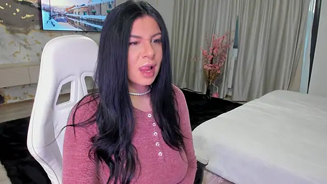 patriciakeys online show from April 17, 2026, 3:31 am