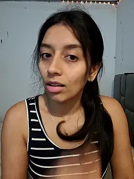 BrittanyDiaz online show from February 11, 2025, 7:38 pm