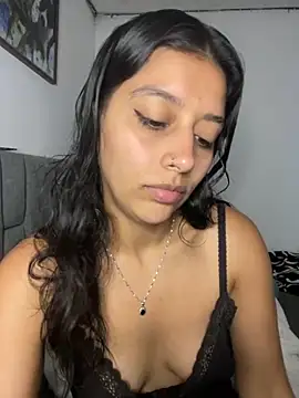 Snapshot of BrittanyDiaz chatting on October 14, 2025, 8:42 pm BrittanyDiaz online show from October 14, 2025, 8:42 pm