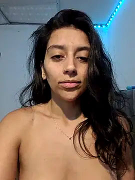 BrittanyDiaz online show from February 28, 2025, 9:44 pm