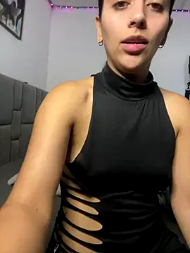 Snapshot of BrittanyDiaz chatting on October 7, 2025, 7:04 pm BrittanyDiaz online show from October 7, 2025, 7:04 pm