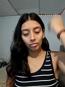 BrittanyDiaz online show from February 11, 2025, 3:51 pm