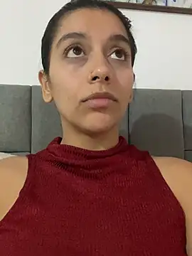 Snapshot of BrittanyDiaz chatting on July 2, 2026, 9:32 pm BrittanyDiaz online show from July 2, 2026, 9:32 pm