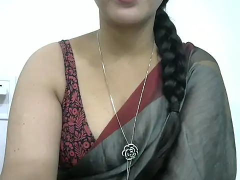 Snapshot of rashmika_reddy chatting on February 3, 2026, 5:05 am rashmika reddy online show from February 3, 2026, 5:05 am