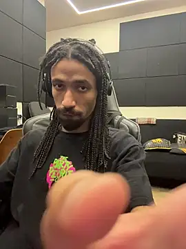 hotcamboy420 online show from February 22, 2026, 7:33 am