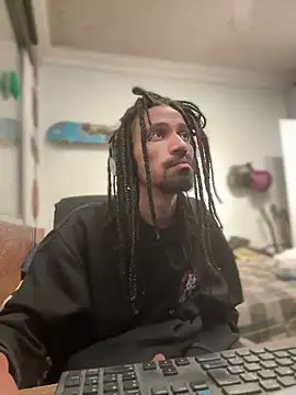 Snapshot of hotcamboy420 chatting on January 11, 2025, 6:56 am hotcamboy420 online show from January 11, 2025, 6:56 am