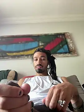 Snapshot of hotcamboy420 chatting on January 22, 2025, 6:31 pm hotcamboy420 online show from January 22, 2025, 6:31 pm