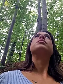 LydiaMaus96 online show from September 19, 2025, 9:46 am