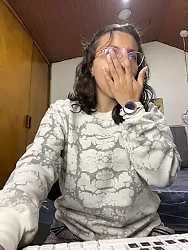 Snapshot of karlamorris_ chatting on February 24, 2026, 1:12 pm karlamorris online show from February 24, 2026, 1:12 pm