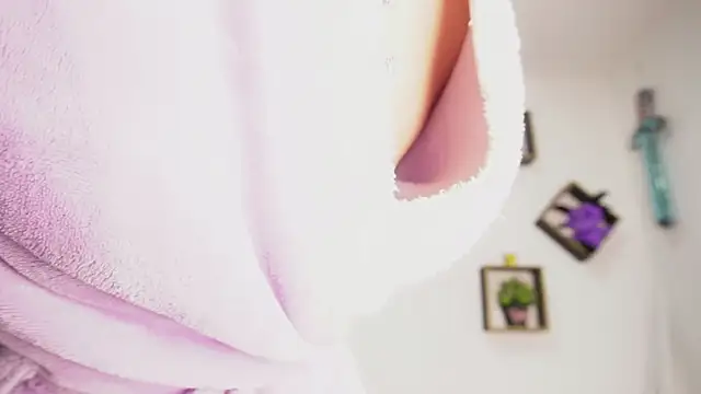 Sophy SmileSweet online show from November 7, 2025, 10:31 am