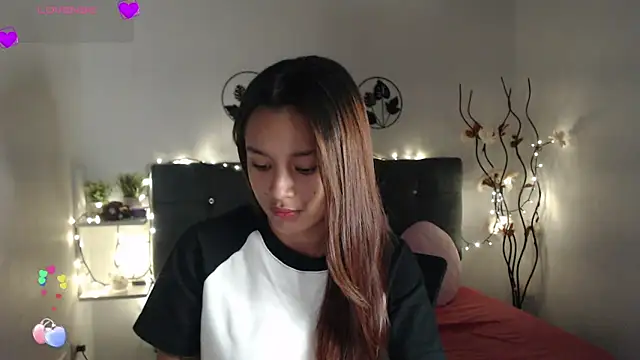 mia sweetdc online show from December 2, 2024, 8:17 pm