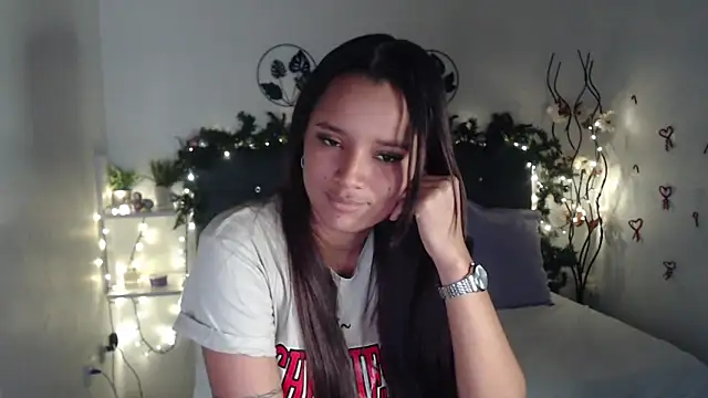 mia sweetdc online show from December 22, 2024, 9:09 pm
