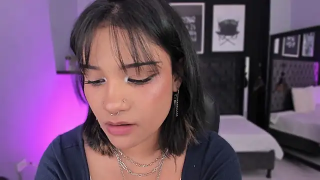 renee shelby  online show from March 24, 2026, 8:53 pm