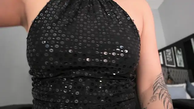 Snapshot of renee_shelby_ chatting on January 9, 2026, 8:27 pm renee shelby online show from January 9, 2026, 8:27 pm